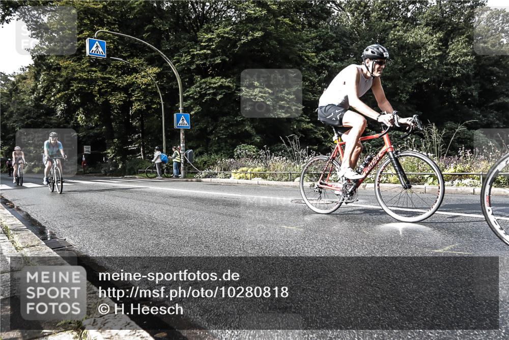 13.09.2026 - Stadtparktriathlon H.Heesch http://msf.ph/oto/10280818 13.09.2026 10:45:34 Radfahren 370, 419, 433, 452, 460, 484, 504, 523, 553, 564 meine-sportfotos.de