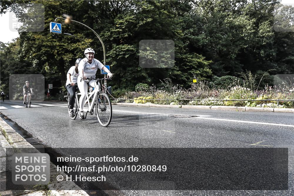 13.09.2026 - Stadtparktriathlon H.Heesch http://msf.ph/oto/10280849 13.09.2026 10:45:42 Radfahren 248, 385, 414, 427, 494, 563 meine-sportfotos.de