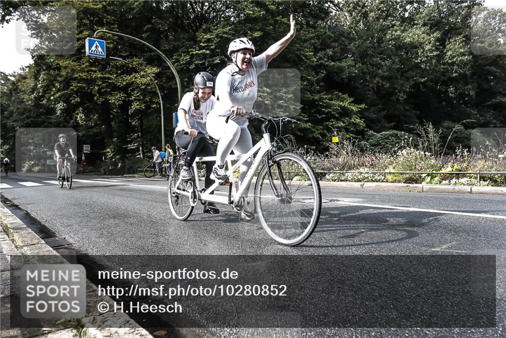13.09.2026 - Stadtparktriathlon H.Heesch http://msf.ph/oto/10280852 13.09.2026 10:45:42 Radfahren 248, 385, 414, 427, 494, 563 meine-sportfotos.de