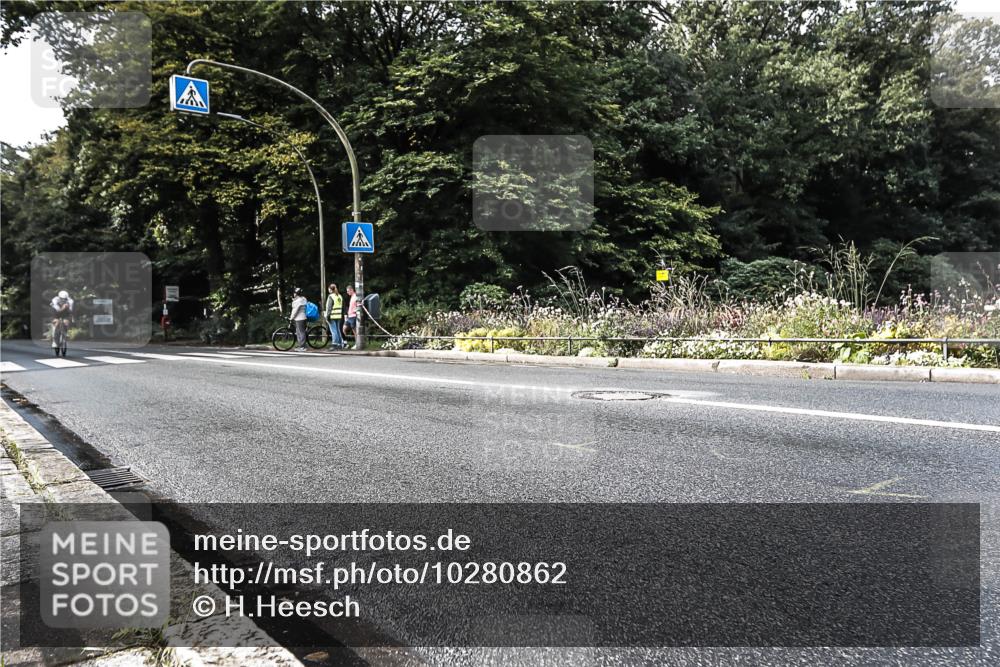 13.09.2026 - Stadtparktriathlon H.Heesch http://msf.ph/oto/10280862 13.09.2026 10:45:44 Radfahren 248, 414, 494, 563 meine-sportfotos.de