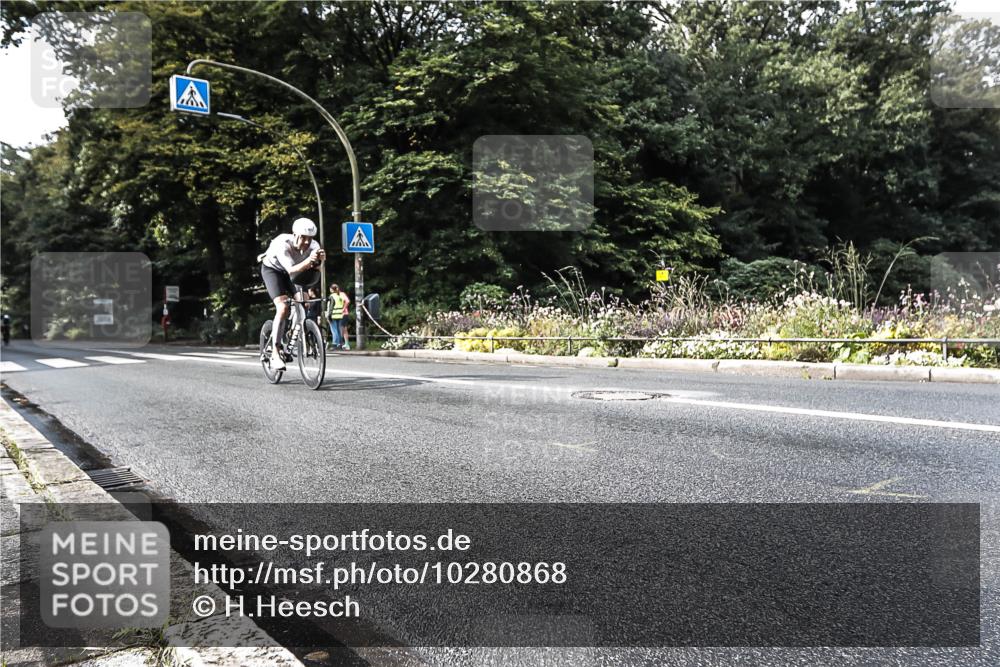 13.09.2026 - Stadtparktriathlon H.Heesch http://msf.ph/oto/10280868 13.09.2026 10:45:45 Radfahren 248, 414, 563 meine-sportfotos.de