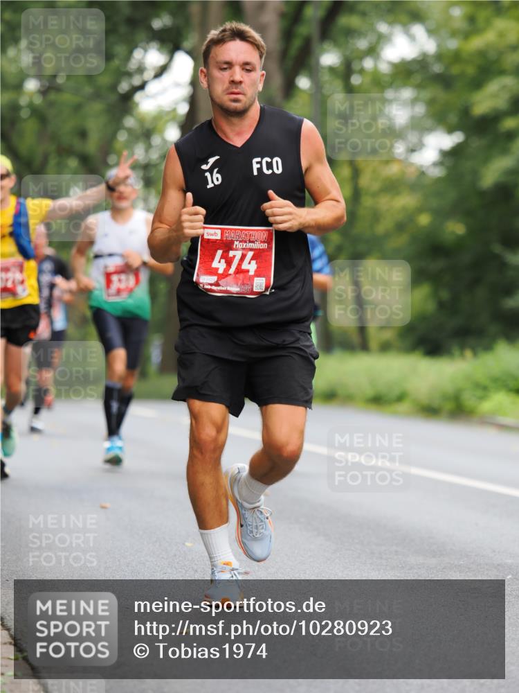 13.09.2026 - 21. swb-Marathon Bremen TobiasT http://msf.ph/oto/10280923 13.09.2026 11:39:42 Laufen 11, 16, 330, 0529, 474, 26 meine-sportfotos.de