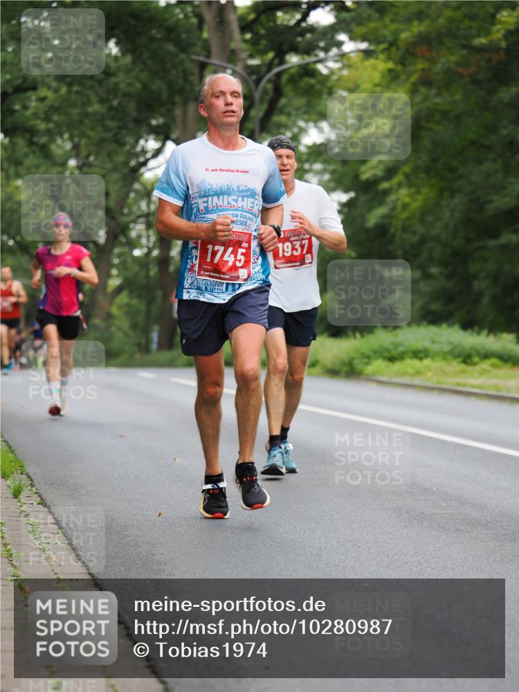 13.09.2026 - 21. swb-Marathon Bremen TobiasT http://msf.ph/oto/10280987 13.09.2026 11:39:53 Laufen 21, 26, 1745, 21, 1937 meine-sportfotos.de