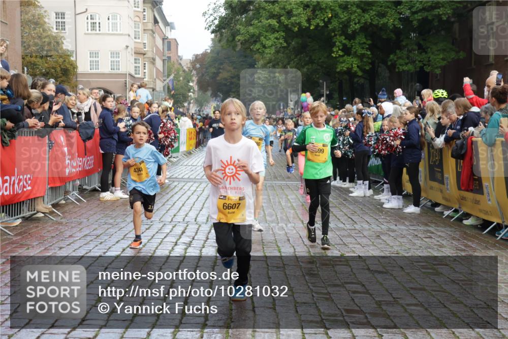13.09.2026 - Kiel Lauf Yannick Fuchs http://msf.ph/oto/10281032 13.09.2026 08:54:35 Ziel 241, 2139, 2542, 3211, 3457, 3896, 3936, 4419, 5462, 5693, 6740, 6945, 7055, 7774, 8110, 8111, 8670, 8850, 9698, 10488, 10937, 11656, 488, 1218, 1244, 1463, 1540, 2489, 2610, 2742, 3896, 4059, 4494, 4618, 4717, 4731, 4956, 5041, 5236, 5586, 5993, 6030, 6134, 6214, 6618, 7470, 8545, 9291, 9447, 9714, 9850, 9880, 10775, 10868, 10920, 11468, 11672, 11840, 12111, 12112, 12829, 159, 561, 820, 1701, 2699, 2770, 4227, 4348, 6607, 120, 2122 meine-sportfotos.de