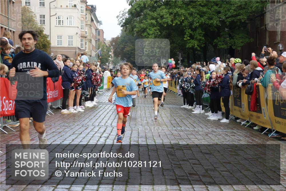 13.09.2026 - Kiel Lauf Yannick Fuchs http://msf.ph/oto/10281121 13.09.2026 08:54:43 Ziel 159, 561, 820, 1701, 2139, 2542, 2754, 2770, 3457, 4227, 5454, 6574, 6737, 7774, 7877, 8670, 8850, 9045, 9533, 9698, 10279, 10447, 10488, 11133, 11263, 11433, 12654, 241, 488, 1218, 1463, 1540, 2489, 2610, 2742, 3211, 3896, 3936, 4059, 4419, 4494, 4618, 4717, 4731, 5041, 5236, 5462, 5693, 6030, 6134, 6214, 6618, 6740, 6945, 7055, 7470, 7774, 8110, 8111, 8545, 9291, 9447, 9714, 10920, 10937, 11468, 11656, 11672, 11840, 495, 744, 889, 1450, 2699, 2773, 4069, 4348, 6607 meine-sportfotos.de