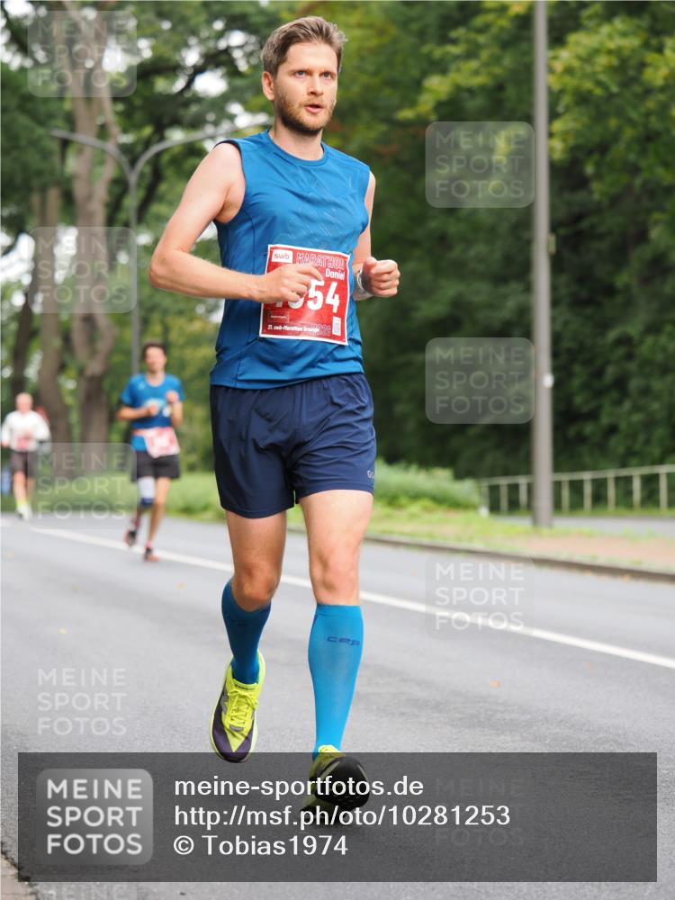 13.09.2026 - 21. swb-Marathon Bremen TobiasT http://msf.ph/oto/10281253 13.09.2026 11:41:27 Laufen 54, 21 meine-sportfotos.de