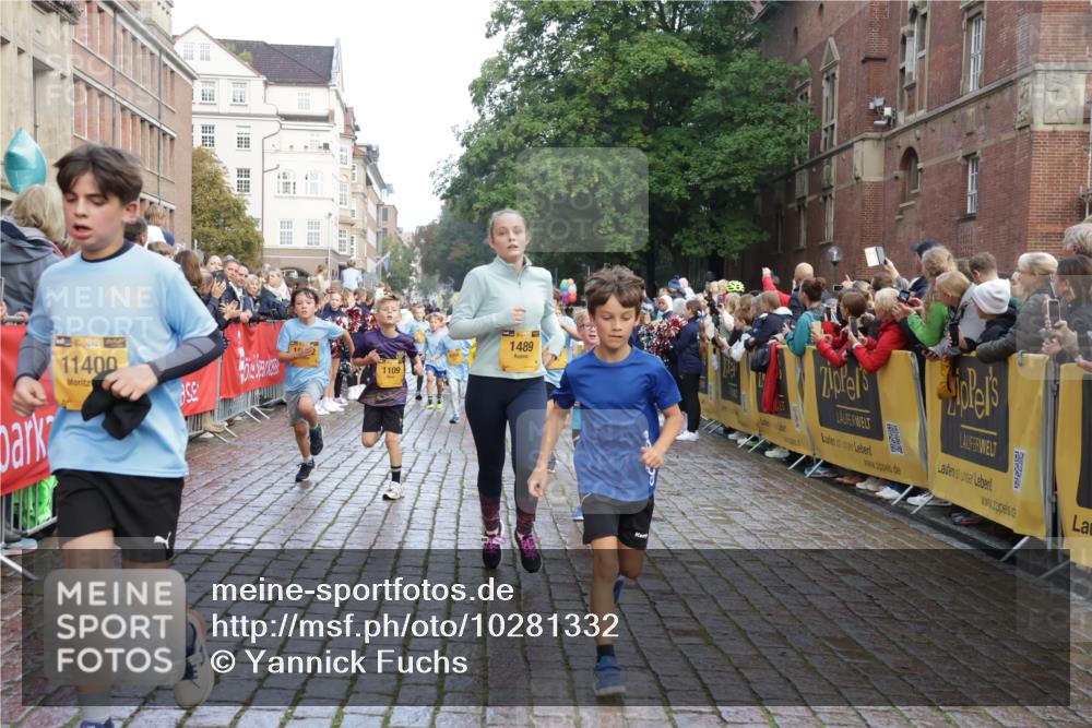 13.09.2026 - Kiel Lauf Yannick Fuchs http://msf.ph/oto/10281332 13.09.2026 08:55:00 Ziel 495, 744, 889, 1450, 2699, 2773, 4069, 4348, 4828, 6570, 6607, 7917, 9163, 11071, 11330, 11464, 11470, 11780, 12349, 159, 241, 561, 820, 1701, 2139, 2542, 2754, 2770, 3211, 3457, 3896, 3936, 4227, 4419, 5454, 5462, 5693, 6574, 6737, 6740, 6945, 7055, 7774, 7877, 8110, 8111, 8670, 8850, 9045, 9533, 9698, 10279, 10447, 10488, 10937, 11133, 11263, 11433, 11464, 11656, 12654, 114, 471, 1109, 1297, 1489, 1768, 3218, 3219, 3356, 3693, 3863, 5225, 5860, 6206, 7072, 7222, 8546 meine-sportfotos.de