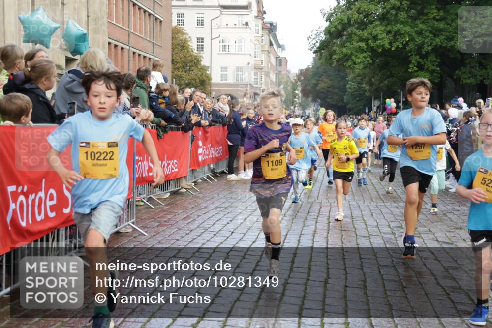 13.09.2026 - Kiel Lauf Yannick Fuchs http://msf.ph/oto/10281349 13.09.2026 08:55:01 Ziel 471, 495, 744, 889, 1450, 2699, 2773, 4069, 4348, 4828, 6570, 6607, 7917, 9163, 11071, 11330, 11470, 11780, 12349, 159, 241, 561, 820, 1701, 2139, 2542, 2754, 2770, 3211, 3457, 3936, 4227, 4419, 5454, 5462, 5693, 6574, 6737, 6740, 6945, 7055, 7774, 7877, 8110, 8111, 8670, 8850, 9045, 9533, 9698, 10279, 10447, 10488, 10937, 11133, 11263, 11330, 11433, 11464, 11470, 11656, 12654, 114, 1109, 1297, 1489, 1768, 3218, 3219, 3356, 3693, 3863, 5225, 5860, 6206, 7072, 7222, 8546 meine-sportfotos.de