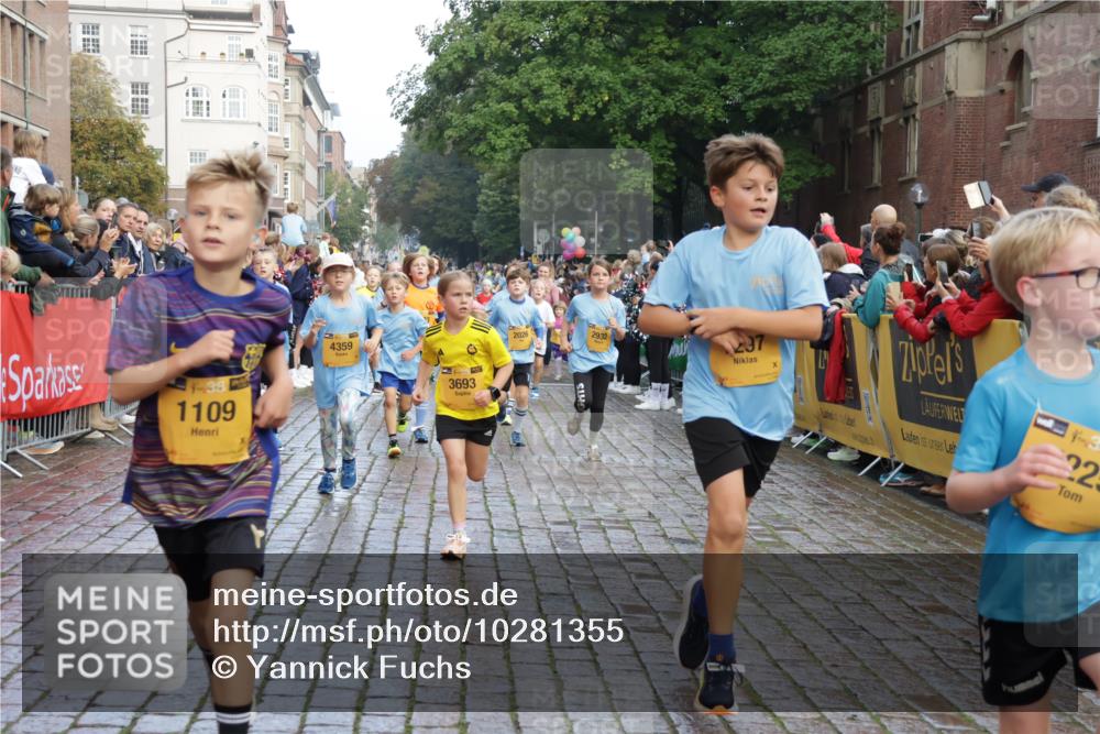 13.09.2026 - Kiel Lauf Yannick Fuchs http://msf.ph/oto/10281355 13.09.2026 08:55:02 Ziel 471, 495, 744, 889, 1450, 2699, 2773, 4069, 4348, 4828, 6570, 6607, 7917, 9163, 11071, 11780, 12349, 159, 561, 820, 1701, 2139, 2542, 2754, 2770, 3457, 3936, 4227, 5454, 5693, 6574, 6737, 6740, 6945, 7774, 7877, 8110, 8111, 8670, 8850, 9045, 9533, 9698, 10279, 10447, 10488, 10937, 11133, 11263, 11330, 11433, 11464, 11470, 11656, 12654, 114, 1109, 1297, 1489, 1768, 2023, 3218, 3219, 3356, 3693, 3863, 5225, 5860, 6206, 7072, 7222, 8546, 11656 meine-sportfotos.de