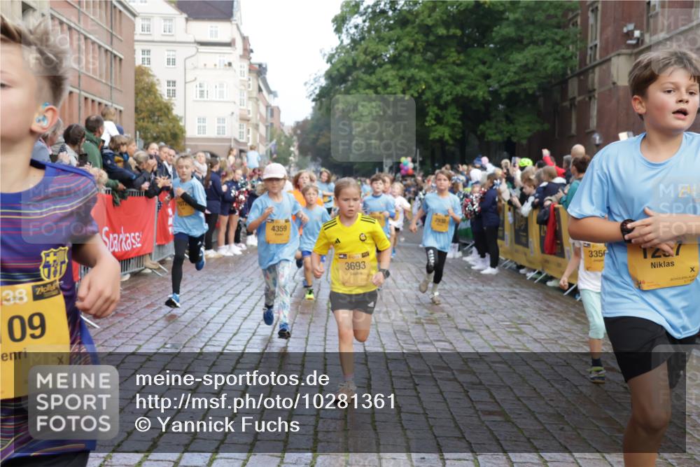 13.09.2026 - Kiel Lauf Yannick Fuchs http://msf.ph/oto/10281361 13.09.2026 08:55:03 Ziel 471, 495, 744, 889, 1450, 2699, 2773, 3863, 4069, 4348, 4828, 5212, 6570, 6607, 7917, 9163, 11071, 11235, 11780, 12349, 159, 561, 820, 1701, 2139, 2542, 2754, 2770, 3457, 3936, 4227, 5454, 5693, 6574, 6607, 6737, 6740, 6945, 7774, 7877, 8110, 8111, 8670, 8850, 9045, 9533, 9698, 10279, 10447, 10488, 11133, 11263, 11330, 11433, 11464, 11470, 11656, 12654, 114, 589, 1109, 1297, 1489, 1768, 2023, 3218, 3219, 3356, 3693, 5225, 5860, 6206, 7072, 7222, 8546, 11656 meine-sportfotos.de