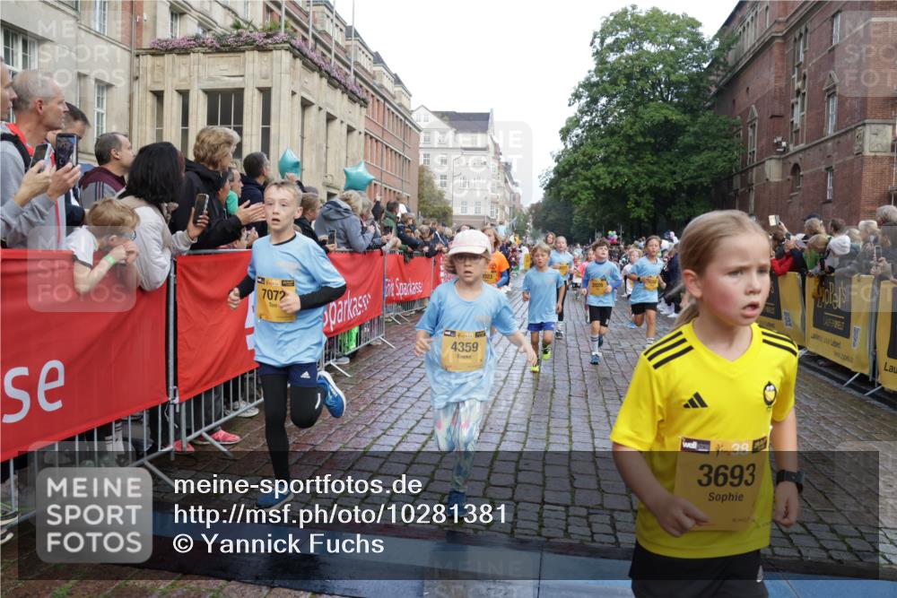 13.09.2026 - Kiel Lauf Yannick Fuchs http://msf.ph/oto/10281381 13.09.2026 08:55:04 Ziel 471, 495, 744, 889, 1450, 2699, 2773, 3863, 4069, 4348, 4828, 5212, 6570, 7917, 9163, 10817, 10822, 11071, 11235, 11780, 12291, 12349, 159, 561, 820, 1701, 2139, 2542, 2754, 2770, 3457, 3936, 4227, 4348, 5454, 5693, 6574, 6607, 6737, 7774, 7877, 8670, 8850, 9045, 9533, 9698, 10279, 10447, 10488, 11133, 11263, 11330, 11433, 11464, 11470, 11656, 11780, 12654, 114, 589, 1106, 1109, 1297, 1489, 1768, 2023, 3218, 3219, 3356, 3693, 5225, 5860, 6206, 7072, 7222, 8546, 11656 meine-sportfotos.de