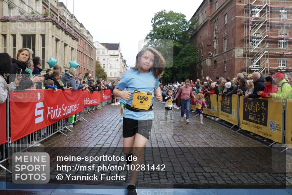 13.09.2026 - Kiel Lauf Yannick Fuchs http://msf.ph/oto/10281442 13.09.2026 08:55:08 Ziel 471, 495, 889, 1450, 1768, 2773, 3219, 3863, 4828, 5212, 6206, 6570, 7917, 8546, 9163, 10817, 10822, 11071, 11235, 11573, 12291, 12349, 159, 561, 744, 820, 1701, 2139, 2542, 2699, 2754, 2770, 3457, 4069, 4227, 4348, 5454, 6574, 6607, 6737, 7774, 7877, 8670, 8850, 9045, 9163, 9533, 9698, 10279, 10447, 10488, 11133, 11263, 11330, 11433, 11464, 11470, 11780, 12654, 114, 329, 589, 1106, 1109, 1297, 1489, 2023, 3218, 3356, 3693, 5225, 5860, 7072, 7222, 11656 meine-sportfotos.de