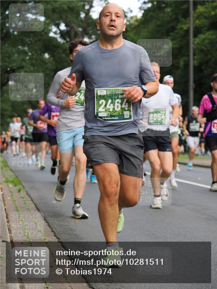 13.09.2026 - 21. swb-Marathon Bremen TobiasT http://msf.ph/oto/10281511 13.09.2026 11:55:39 Laufen 2464, 5073, 8054 meine-sportfotos.de
