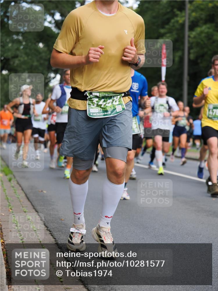 13.09.2026 - 21. swb-Marathon Bremen TobiasT http://msf.ph/oto/10281577 13.09.2026 11:55:55 Laufen 7574, 21, 575 meine-sportfotos.de