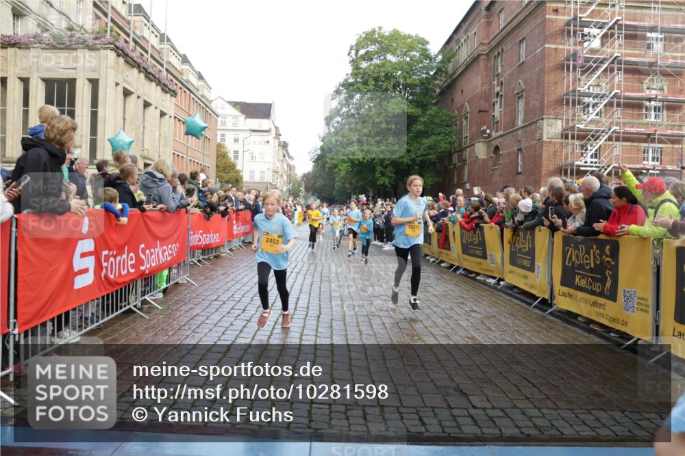 13.09.2026 - Kiel Lauf Yannick Fuchs http://msf.ph/oto/10281598 13.09.2026 08:55:21 Ziel 114, 589, 1106, 1109, 1297, 1489, 2023, 2026, 2272, 2932, 3218, 3356, 3693, 4359, 4760, 4761, 4966, 5225, 5860, 6206, 6268, 7072, 7222, 7907, 8027, 8546, 9216, 10222, 10604, 10716, 11400, 11469, 12219, 471, 495, 561, 744, 820, 889, 1450, 1768, 2699, 2770, 2773, 3219, 3863, 4069, 4227, 4348, 4828, 5212, 5454, 6206, 6570, 6607, 7917, 9163, 10279, 10447, 10817, 10822, 11071, 11133, 11235, 11330, 11464, 11470, 11573, 11780, 12349, 12654, 329, 1952, 2453, 561, 820 meine-sportfotos.de