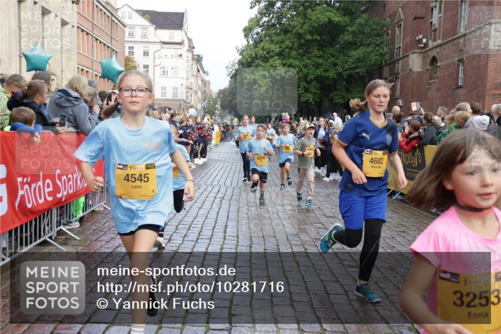 13.09.2026 - Kiel Lauf Yannick Fuchs http://msf.ph/oto/10281716 13.09.2026 08:55:30 Ziel 329, 589, 1106, 1952, 2023, 2026, 2272, 2344, 2642, 2932, 3356, 3693, 4359, 4760, 4761, 4966, 5932, 6268, 7072, 7207, 7601, 7852, 7907, 7929, 8027, 9344, 11469, 12219, 12530, 114, 471, 495, 744, 889, 1109, 1297, 1450, 1489, 1768, 2699, 2773, 3218, 3219, 3356, 3693, 3863, 4069, 4828, 5212, 5225, 5860, 6206, 6570, 7072, 7222, 7917, 8546, 9163, 9216, 10222, 10604, 10716, 10817, 10822, 11071, 11235, 11400, 11573, 12349, 277, 1150, 1160, 1310, 2453, 561, 820 meine-sportfotos.de