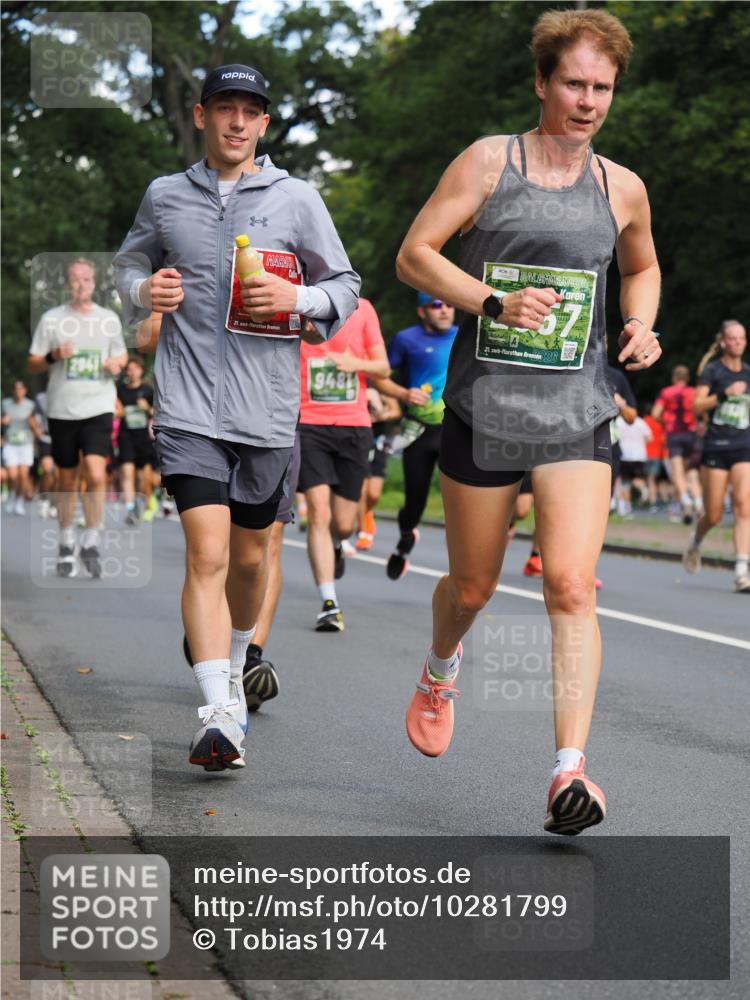 13.09.2026 - 21. swb-Marathon Bremen TobiasT http://msf.ph/oto/10281799 13.09.2026 11:57:13 Laufen 2041, 21, 21, 26 meine-sportfotos.de