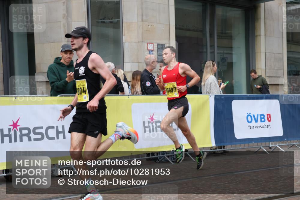 13.09.2026 - 21. swb-Marathon Bremen Strokosch-Dieckow http://msf.ph/oto/10281953 13.09.2026 10:29:09 Ziel 11234, 13517, 13542, 13557, 13623, 10597, 13604, 13614 meine-sportfotos.de