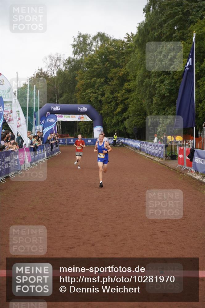 13.09.2026 - Airport Race Dennis Weichert http://msf.ph/oto/10281970 13.09.2026 10:18:41 Ziel 5409, 5411 meine-sportfotos.de