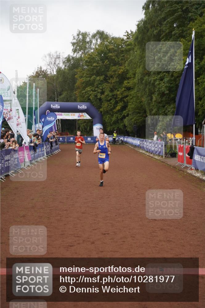 13.09.2026 - Airport Race Dennis Weichert http://msf.ph/oto/10281977 13.09.2026 10:18:42 Ziel 5409, 5411 meine-sportfotos.de