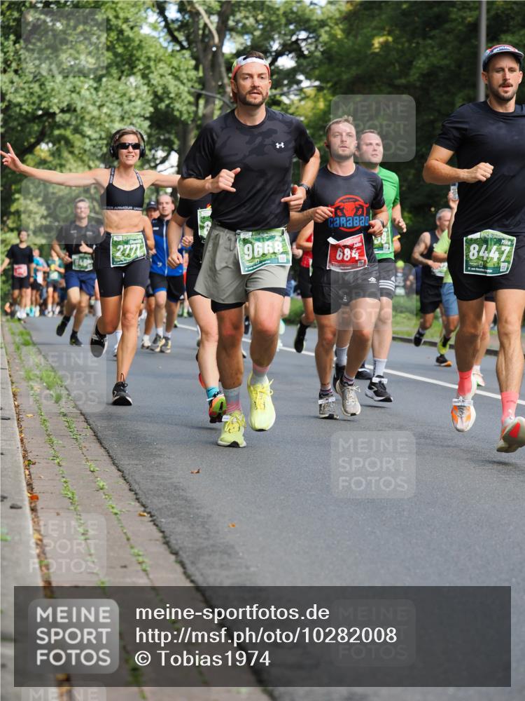 13.09.2026 - 21. swb-Marathon Bremen TobiasT http://msf.ph/oto/10282008 13.09.2026 11:58:36 Laufen 2771, 9668, 684, 8447, 25 meine-sportfotos.de