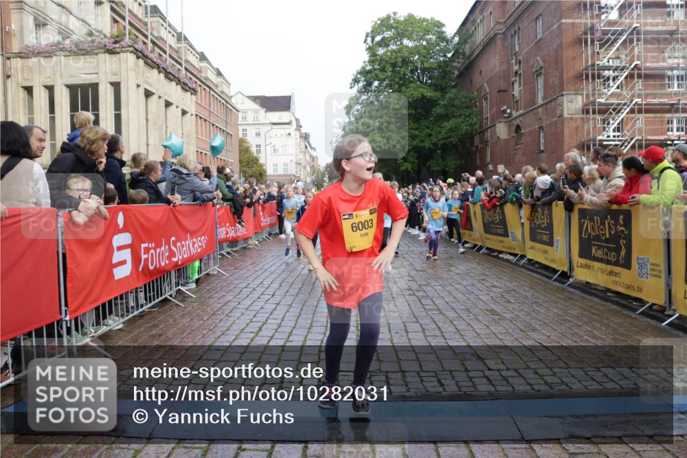 13.09.2026 - Kiel Lauf Yannick Fuchs http://msf.ph/oto/10282031 13.09.2026 08:55:58 Ziel 74, 234, 547, 645, 808, 1249, 1581, 2711, 3358, 3409, 3454, 4755, 5259, 5289, 5297, 5547, 5781, 5876, 7816, 8527, 8619, 8960, 9792, 9930, 9935, 10934, 11376, 12557, 277, 329, 589, 1106, 1150, 1160, 1310, 1712, 1952, 2272, 2344, 2453, 2642, 2998, 3253, 4122, 4545, 4682, 4760, 4761, 4966, 5876, 5932, 6290, 7207, 7601, 7748, 7852, 7907, 7929, 8027, 9033, 9302, 9344, 10227, 10271, 10818, 11439, 11657, 12219, 12712, 76, 669, 5823, 114, 7907, 12219 meine-sportfotos.de