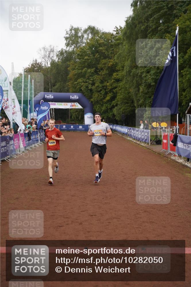 13.09.2026 - Airport Race Dennis Weichert http://msf.ph/oto/10282050 13.09.2026 10:18:45 Ziel 5409, 5411 meine-sportfotos.de
