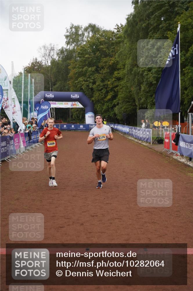 13.09.2026 - Airport Race Dennis Weichert http://msf.ph/oto/10282064 13.09.2026 10:18:45 Ziel 5409, 5411 meine-sportfotos.de