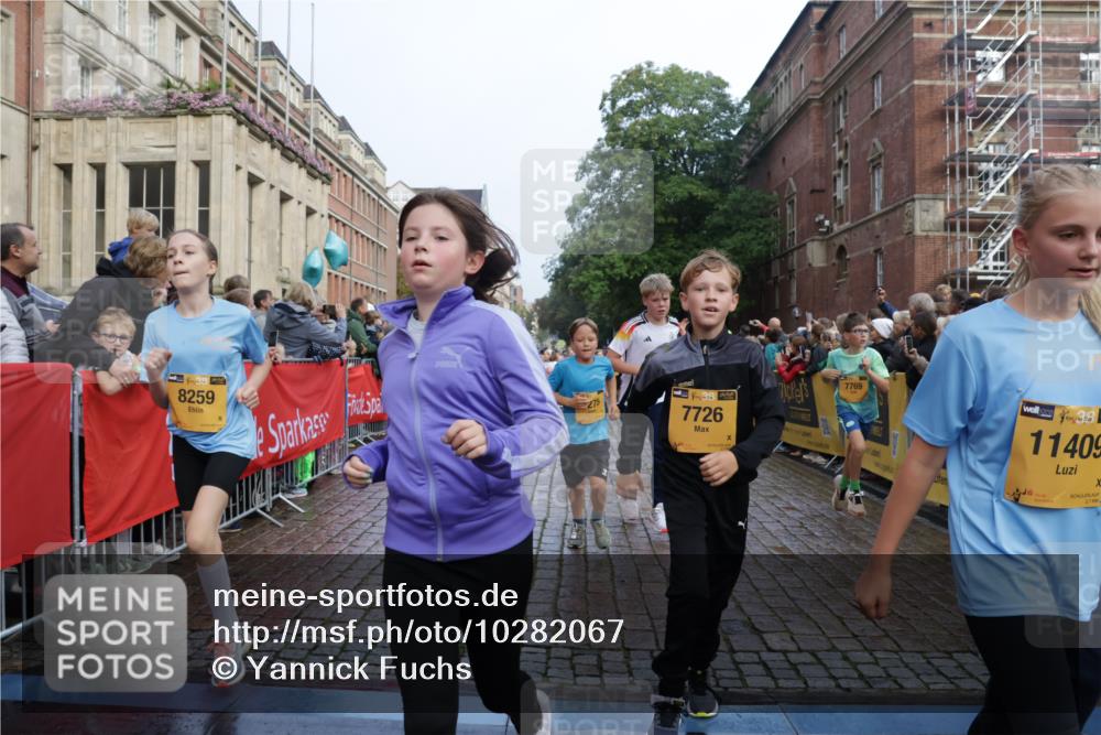 13.09.2026 - Kiel Lauf Yannick Fuchs http://msf.ph/oto/10282067 13.09.2026 08:56:01 Ziel 74, 76, 234, 547, 808, 1126, 1444, 1581, 2143, 2711, 3358, 3409, 3454, 4755, 5012, 5259, 5289, 5297, 5547, 5781, 7155, 7816, 8527, 8619, 8960, 9792, 9930, 9935, 11376, 11995, 12138, 12557, 277, 329, 645, 1150, 1160, 1249, 1310, 1712, 1952, 2344, 2453, 2642, 2998, 3253, 4122, 4545, 4682, 5297, 5876, 5932, 6290, 7207, 7601, 7748, 7852, 7907, 7929, 9033, 9302, 9344, 10227, 10271, 10818, 11439, 11657, 12219, 12712, 669, 3750, 4023, 5545, 5823, 329, 7207, 7601, 7907, 12219 meine-sportfotos.de