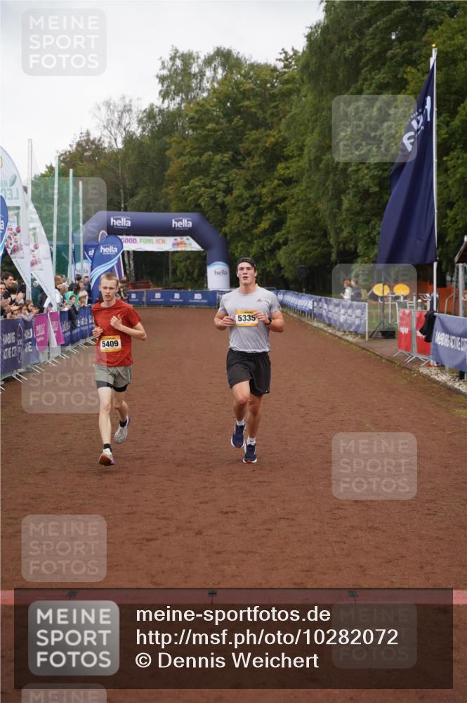 13.09.2026 - Airport Race Dennis Weichert http://msf.ph/oto/10282072 13.09.2026 10:18:46 Ziel 5409, 5411 meine-sportfotos.de