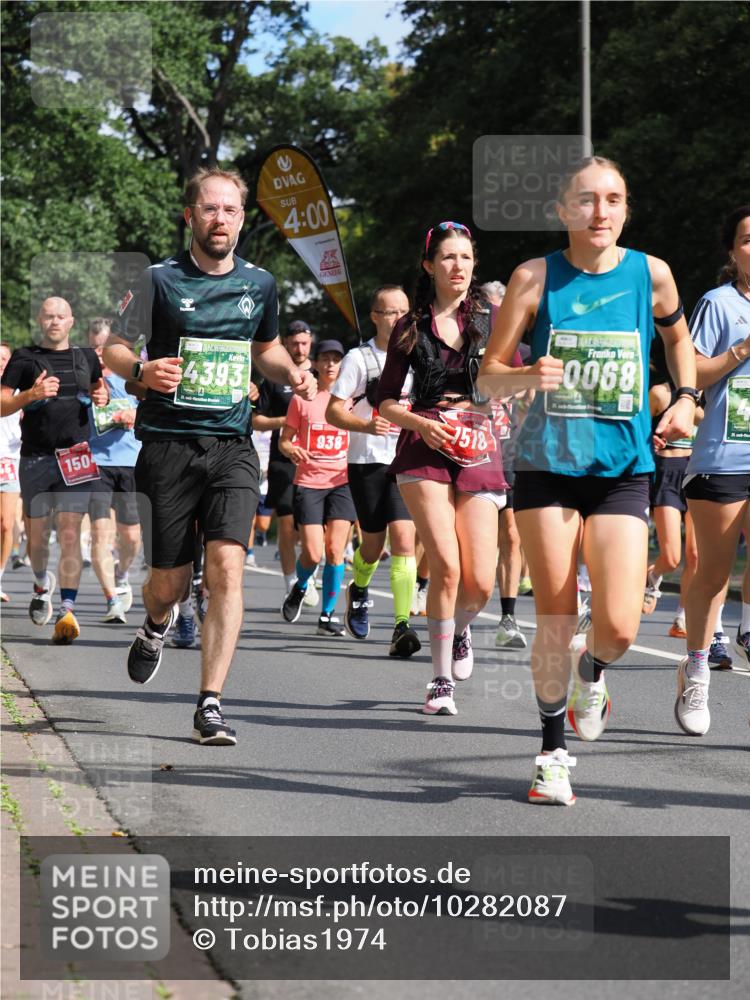 13.09.2026 - 21. swb-Marathon Bremen TobiasT http://msf.ph/oto/10282087 13.09.2026 11:59:47 Laufen 150, 4393, 4, 00, 938, 1518, 0068 meine-sportfotos.de