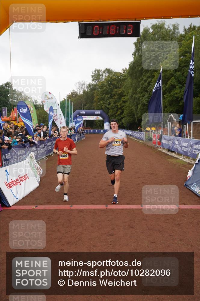 13.09.2026 - Airport Race Dennis Weichert http://msf.ph/oto/10282096 13.09.2026 10:18:47 Ziel 5409, 5411 meine-sportfotos.de
