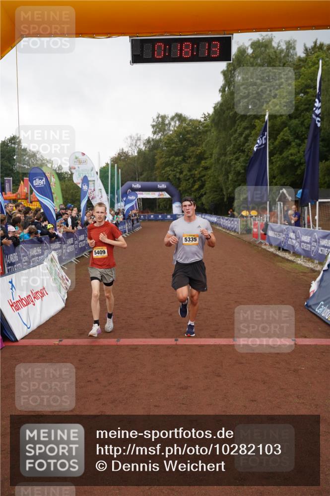 13.09.2026 - Airport Race Dennis Weichert http://msf.ph/oto/10282103 13.09.2026 10:18:47 Ziel 5409, 5411 meine-sportfotos.de