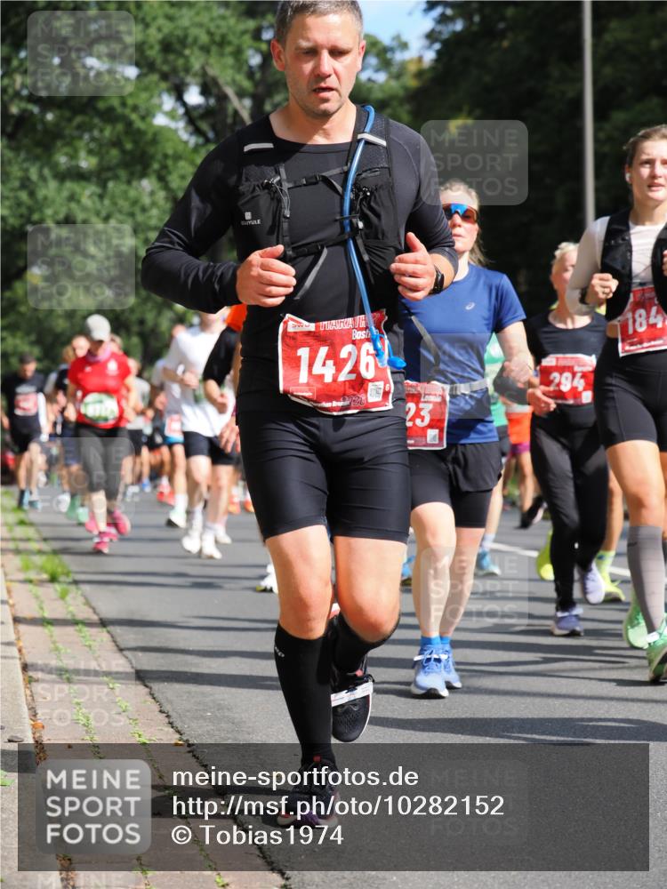 13.09.2026 - 21. swb-Marathon Bremen TobiasT http://msf.ph/oto/10282152 13.09.2026 12:00:00 Laufen 184, 294, 1426, 23 meine-sportfotos.de