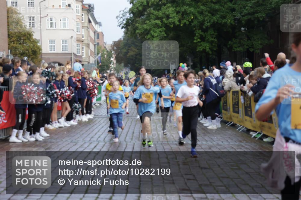13.09.2026 - Kiel Lauf Yannick Fuchs http://msf.ph/oto/10282199 13.09.2026 08:56:08 Ziel 74, 76, 234, 669, 808, 1126, 1346, 1444, 1581, 2143, 2197, 2685, 2711, 3179, 3350, 3409, 3454, 5012, 5259, 5759, 6212, 6232, 6738, 7155, 7390, 7489, 7816, 8527, 9374, 9930, 9935, 10803, 11376, 11995, 12138, 12242, 12557, 277, 547, 645, 1150, 1160, 1249, 1310, 1712, 2453, 2711, 2998, 3253, 3358, 4122, 4545, 4682, 4755, 5289, 5297, 5547, 5781, 5876, 6290, 7748, 7929, 9033, 9302, 10227, 10271, 10818, 11439, 11657, 12712, 3750, 4023, 5545, 5823, 329, 7207, 7601, 7907, 12219 meine-sportfotos.de
