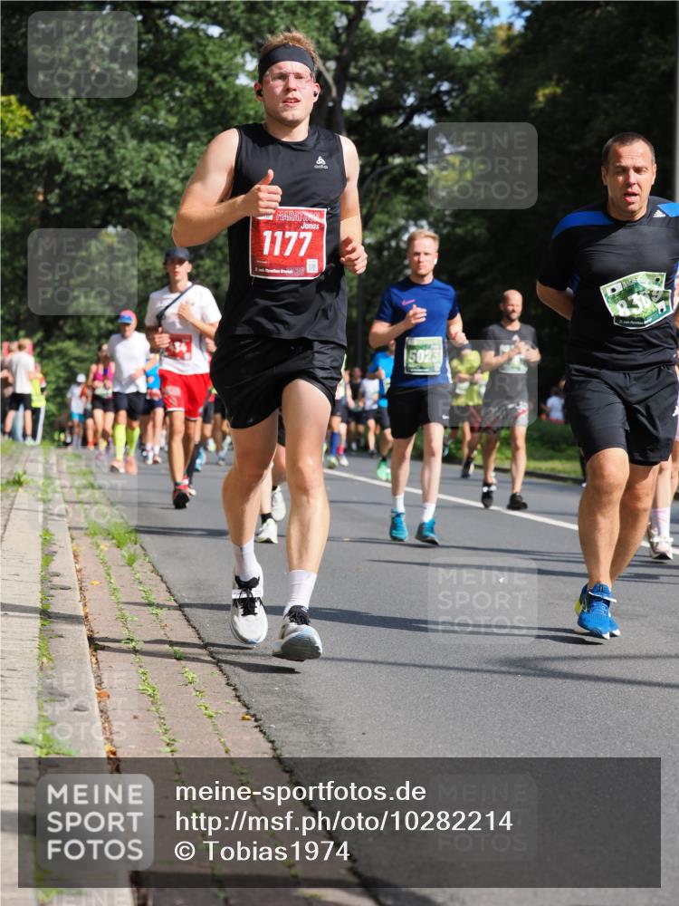 13.09.2026 - 21. swb-Marathon Bremen TobiasT http://msf.ph/oto/10282214 13.09.2026 12:00:19 Laufen 1177, 5023 meine-sportfotos.de