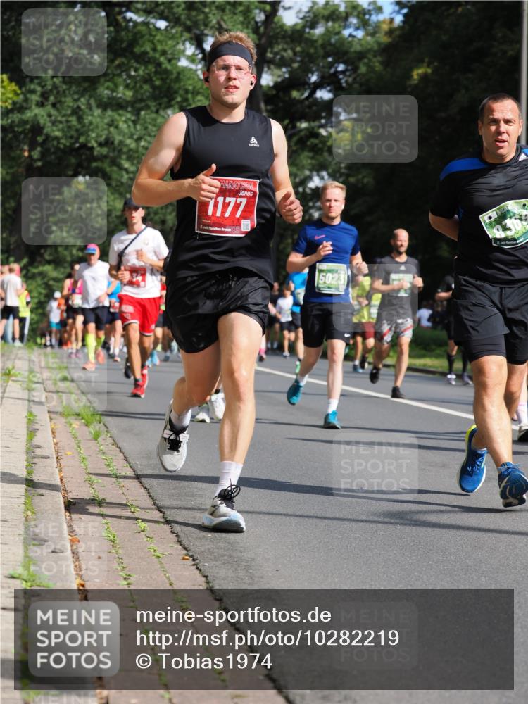 13.09.2026 - 21. swb-Marathon Bremen TobiasT http://msf.ph/oto/10282219 13.09.2026 12:00:19 Laufen 1177, 2, 26, 5023, 21 meine-sportfotos.de
