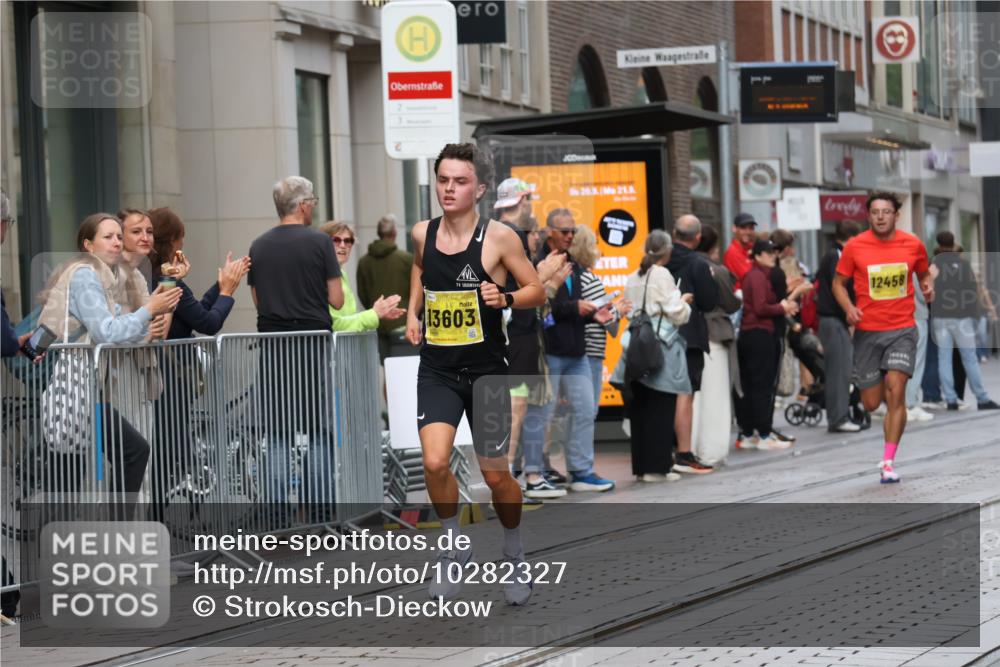 13.09.2026 - 21. swb-Marathon Bremen Strokosch-Dieckow http://msf.ph/oto/10282327 13.09.2026 10:30:32 Ziel 12458, 13537, 13554, 13630, 13522, 13561, 13569, 13576, 13603 meine-sportfotos.de