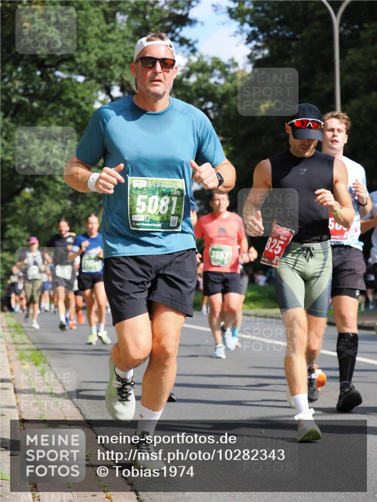 13.09.2026 - 21. swb-Marathon Bremen TobiasT http://msf.ph/oto/10282343 13.09.2026 12:01:03 Laufen 10, 5081, 8667, 2, 7, 825, 50 meine-sportfotos.de