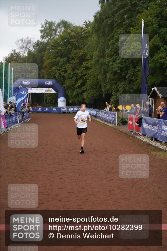 13.09.2026 - Airport Race Dennis Weichert http://msf.ph/oto/10282399 13.09.2026 10:20:43 Ziel 4119 meine-sportfotos.de