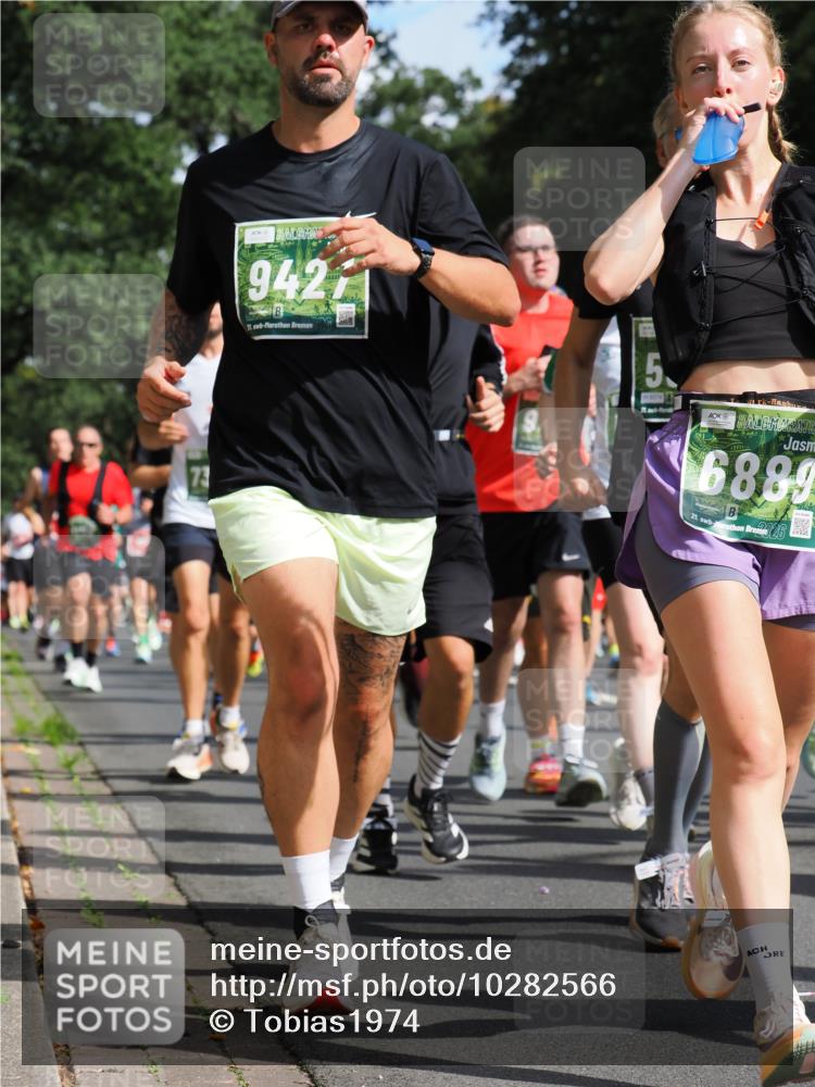 13.09.2026 - 21. swb-Marathon Bremen TobiasT http://msf.ph/oto/10282566 13.09.2026 12:02:15 Laufen 942, 21, 5, 6074, 6889, 21 meine-sportfotos.de