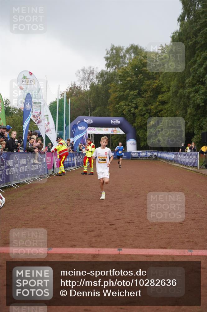 13.09.2026 - Airport Race Dennis Weichert http://msf.ph/oto/10282636 13.09.2026 10:21:08 Ziel 4068, 4113 meine-sportfotos.de