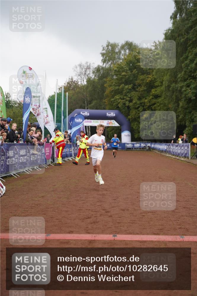 13.09.2026 - Airport Race Dennis Weichert http://msf.ph/oto/10282645 13.09.2026 10:21:09 Ziel 4068 meine-sportfotos.de