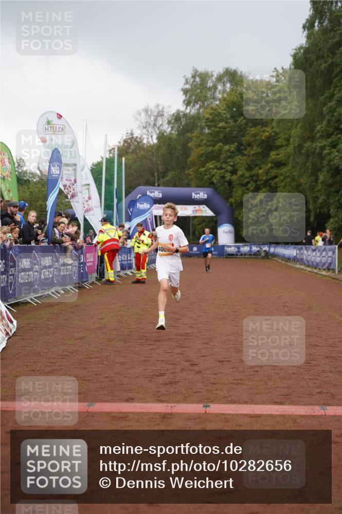 13.09.2026 - Airport Race Dennis Weichert http://msf.ph/oto/10282656 13.09.2026 10:21:09 Ziel 4068 meine-sportfotos.de