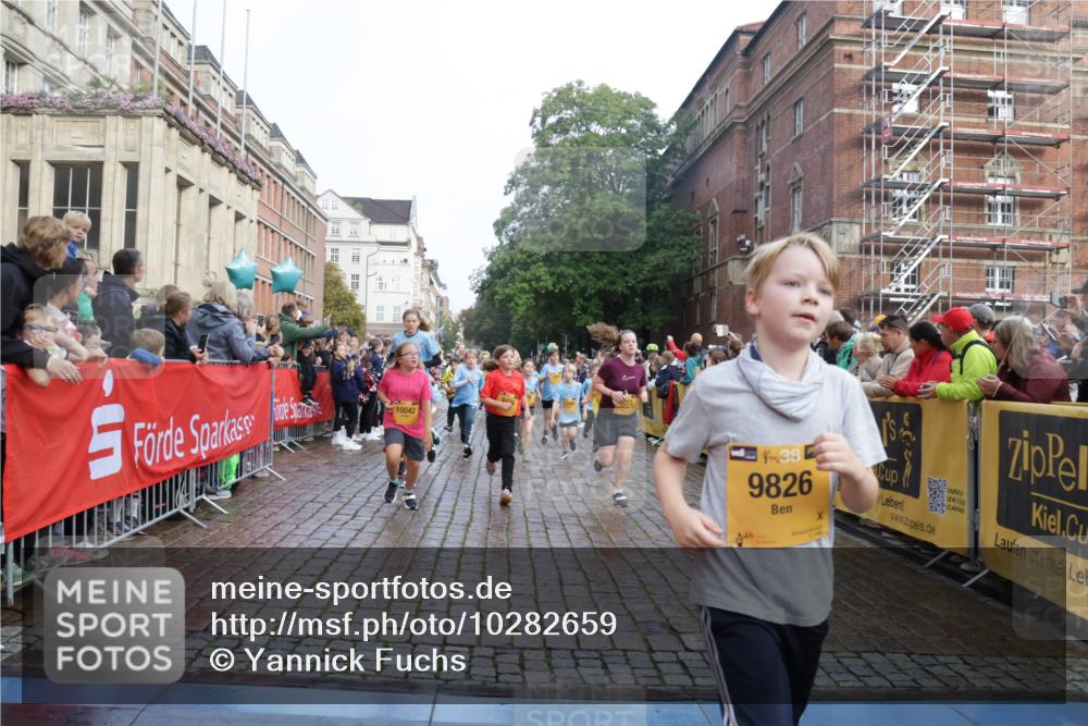 13.09.2026 - Kiel Lauf Yannick Fuchs http://msf.ph/oto/10282659 13.09.2026 08:56:33 Ziel 26, 470, 582, 758, 1009, 1137, 1950, 2173, 2719, 3078, 3520, 3930, 4127, 4128, 4188, 4537, 4602, 4617, 5315, 6449, 7865, 7866, 8160, 8719, 8784, 8785, 9021, 9626, 10091, 10612, 10939, 11795, 12032, 74, 76, 234, 407, 470, 669, 759, 808, 1009, 1126, 1346, 1444, 1581, 2143, 2173, 2197, 2497, 2640, 2685, 2711, 3179, 3350, 3409, 3454, 3750, 4023, 4165, 5012, 5259, 5687, 5759, 6003, 6212, 6232, 7390, 9374, 482, 653, 1222, 2479, 2543, 5781 meine-sportfotos.de