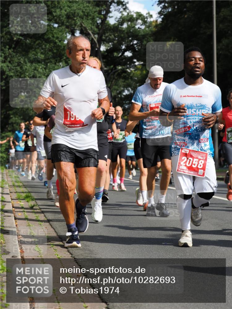 13.09.2026 - 21. swb-Marathon Bremen TobiasT http://msf.ph/oto/10282693 13.09.2026 12:02:36 Laufen 21, 26, 196, 1, 0975, 195, 22, 10, 000, 2058, 1327, 21, 26, 65 meine-sportfotos.de