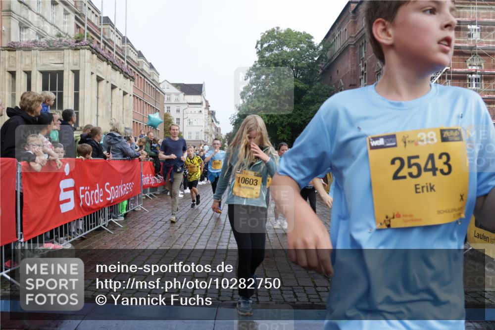 13.09.2026 - Kiel Lauf Yannick Fuchs http://msf.ph/oto/10282750 13.09.2026 08:56:37 Ziel 26, 139, 582, 758, 899, 1137, 1285, 1340, 1544, 1950, 3078, 3520, 3930, 4127, 4128, 4188, 4228, 4617, 5097, 5180, 5315, 6449, 7865, 7866, 8160, 8719, 8785, 9021, 9176, 9626, 10091, 10612, 10939, 11795, 12032, 12220, 74, 76, 234, 407, 470, 669, 758, 759, 808, 1009, 1126, 1346, 1444, 1581, 2143, 2173, 2197, 2497, 2640, 2685, 2719, 3179, 3350, 3454, 3750, 4023, 4165, 5012, 5259, 5687, 5759, 6003, 6212, 6232, 7390, 9374, 81, 482, 653, 1222, 2479, 2543, 3034, 74, 5781 meine-sportfotos.de