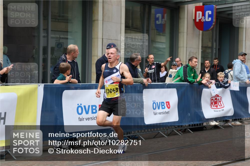 13.09.2026 - 21. swb-Marathon Bremen Strokosch-Dieckow http://msf.ph/oto/10282751 13.09.2026 10:31:44 Ziel 12457, 13533, 13536, 13543, 13573, 13582, 13618, 13632, 13504, 13643 meine-sportfotos.de