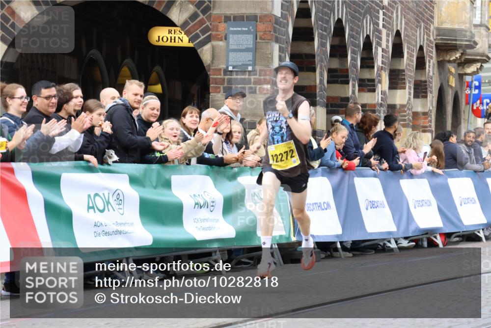 13.09.2026 - 21. swb-Marathon Bremen Strokosch-Dieckow http://msf.ph/oto/10282818 13.09.2026 10:28:31 Ziel 12272, 13501, 13515, 13567, 13593 meine-sportfotos.de