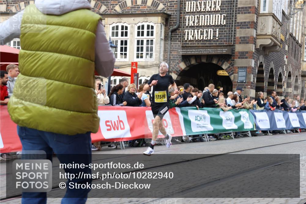 13.09.2026 - 21. swb-Marathon Bremen Strokosch-Dieckow http://msf.ph/oto/10282940 13.09.2026 10:28:45 Ziel 12272, 13515, 13547, 13635, 13624 meine-sportfotos.de